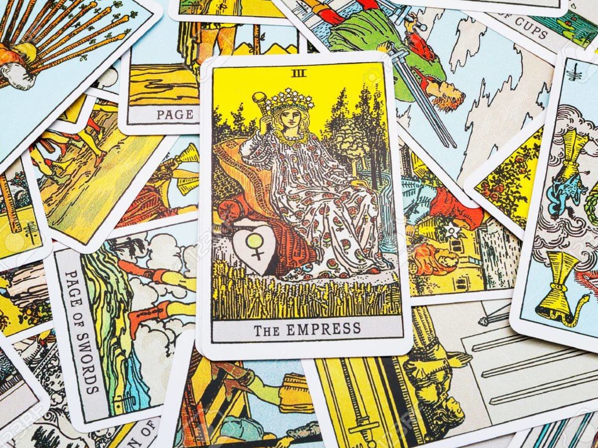 Tarot Questions to Ask: A Guide for Insightful Readings